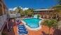 Curacao - Rancho el Sobrino, Pool mit Liegen