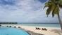 Nord-Nilandhe-Atoll - Filitheyo, Pool mit Blick auf Wasserbungalows und Strand