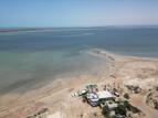 Djerba - Les Dauphins Kitecenter, Blick von oben auf die Station und Lagune